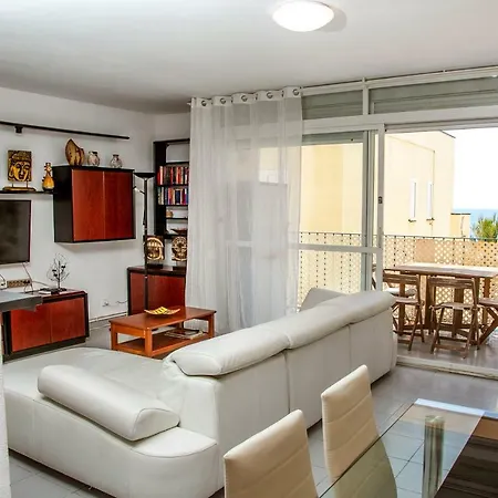 Apartamento Silvestre La Marina Apartman *